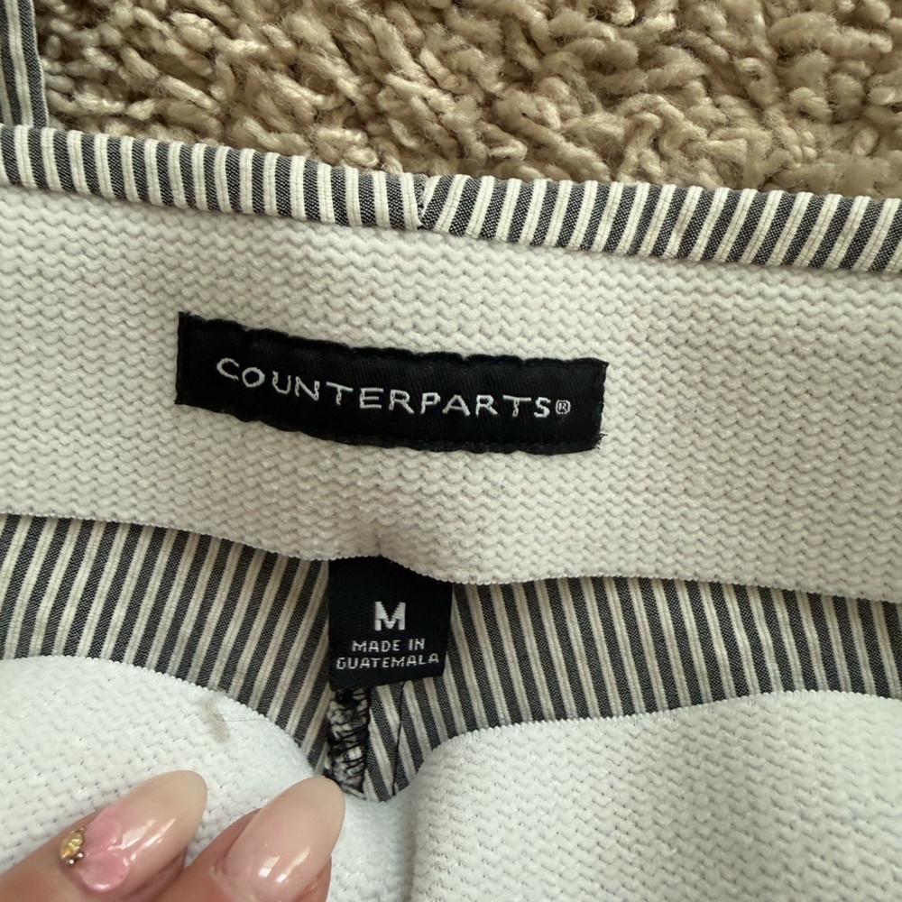 Counterparts Women's Gray and White Striped Capris